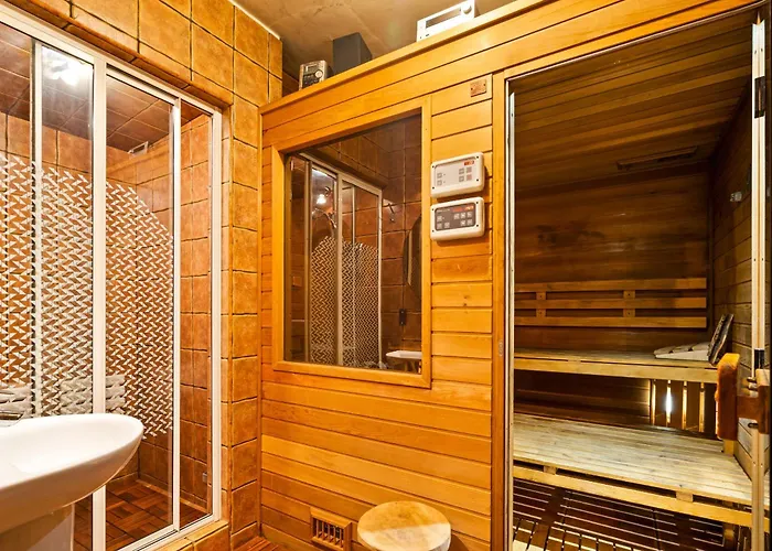 ヴィラ Jacuzzi & Bbq Family - No Parties Allowed ワルシャワ